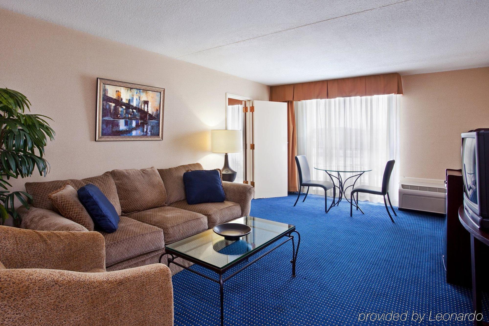 Holiday Inn Akron-West By Ihg Montrose Habitación foto